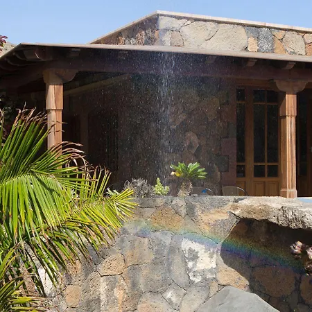 Hébergement de vacances Ruhiges Remedios Mit Panoramablick Los Valles